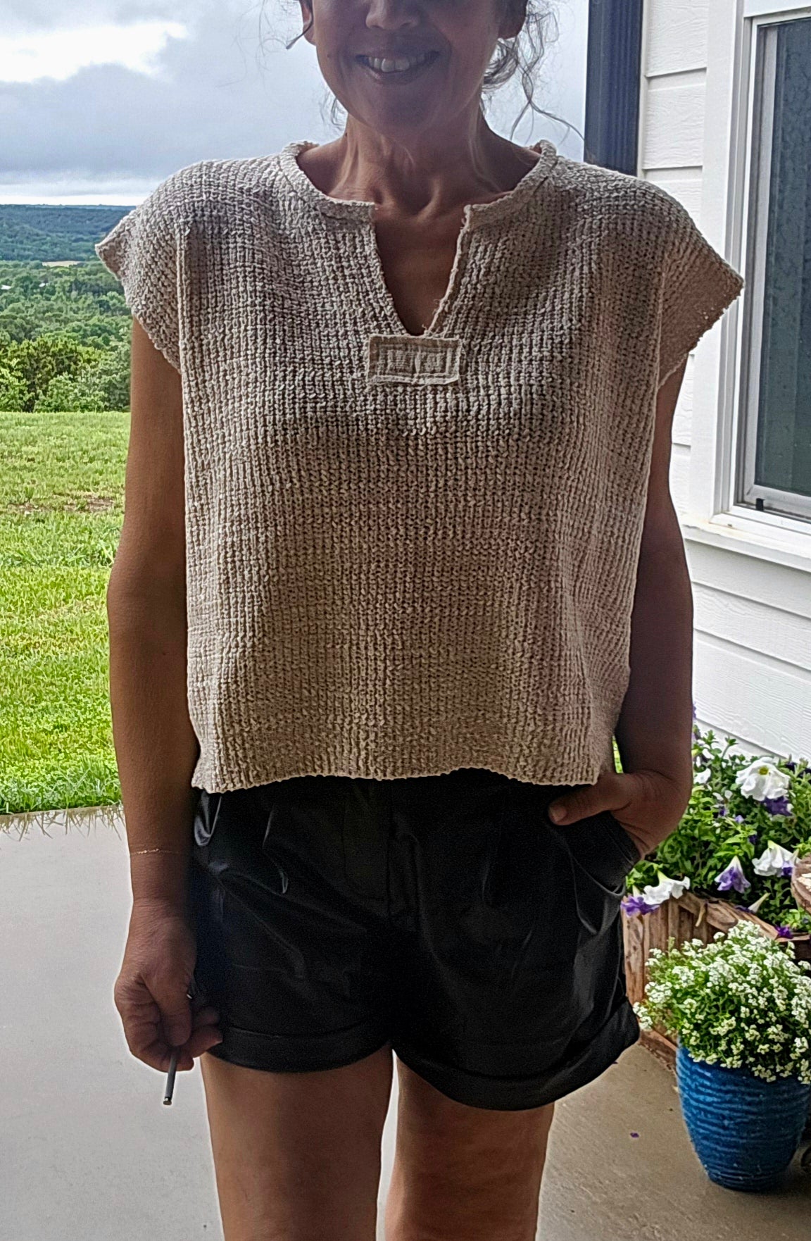 Relaxed fit sweater in taupe