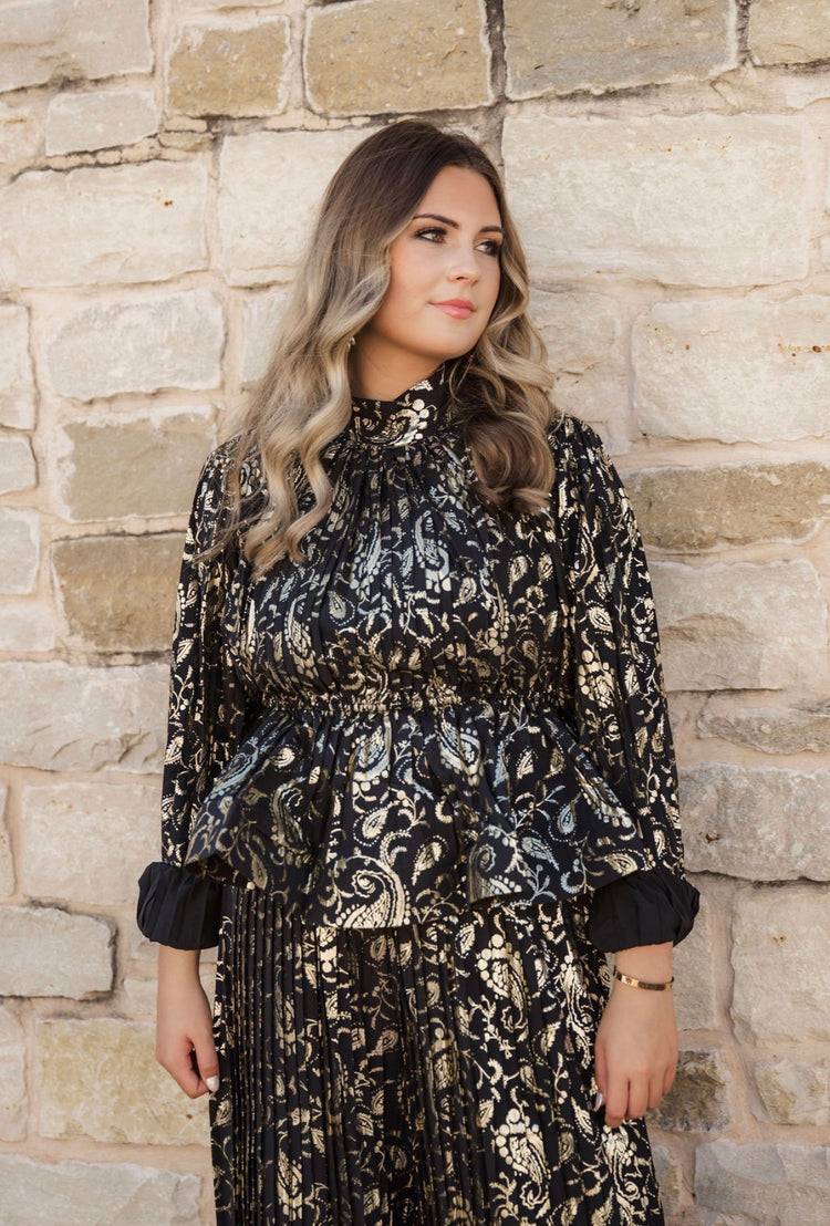 ✨Sets & One Pieces✨