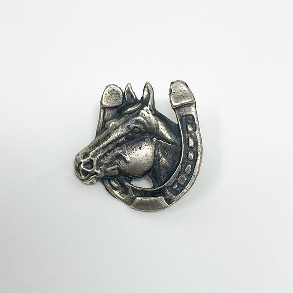Horseshoe head scarf slide
