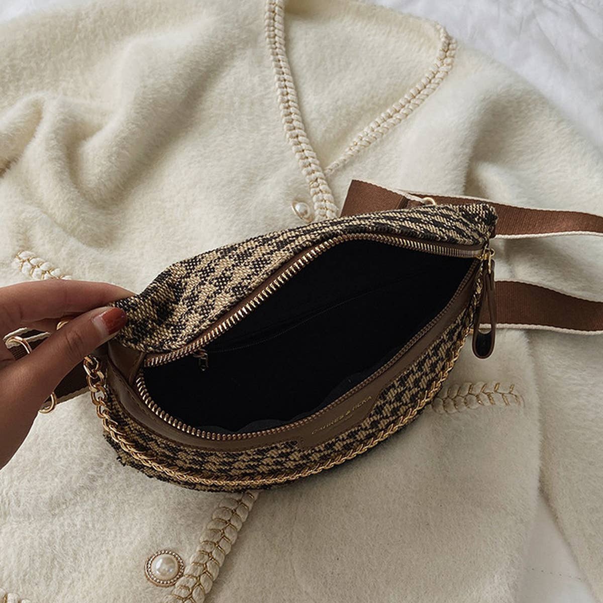 LEOPARD PRINT BLACK CHAIN STRAP FANNY BELT BAG_CWAB0923