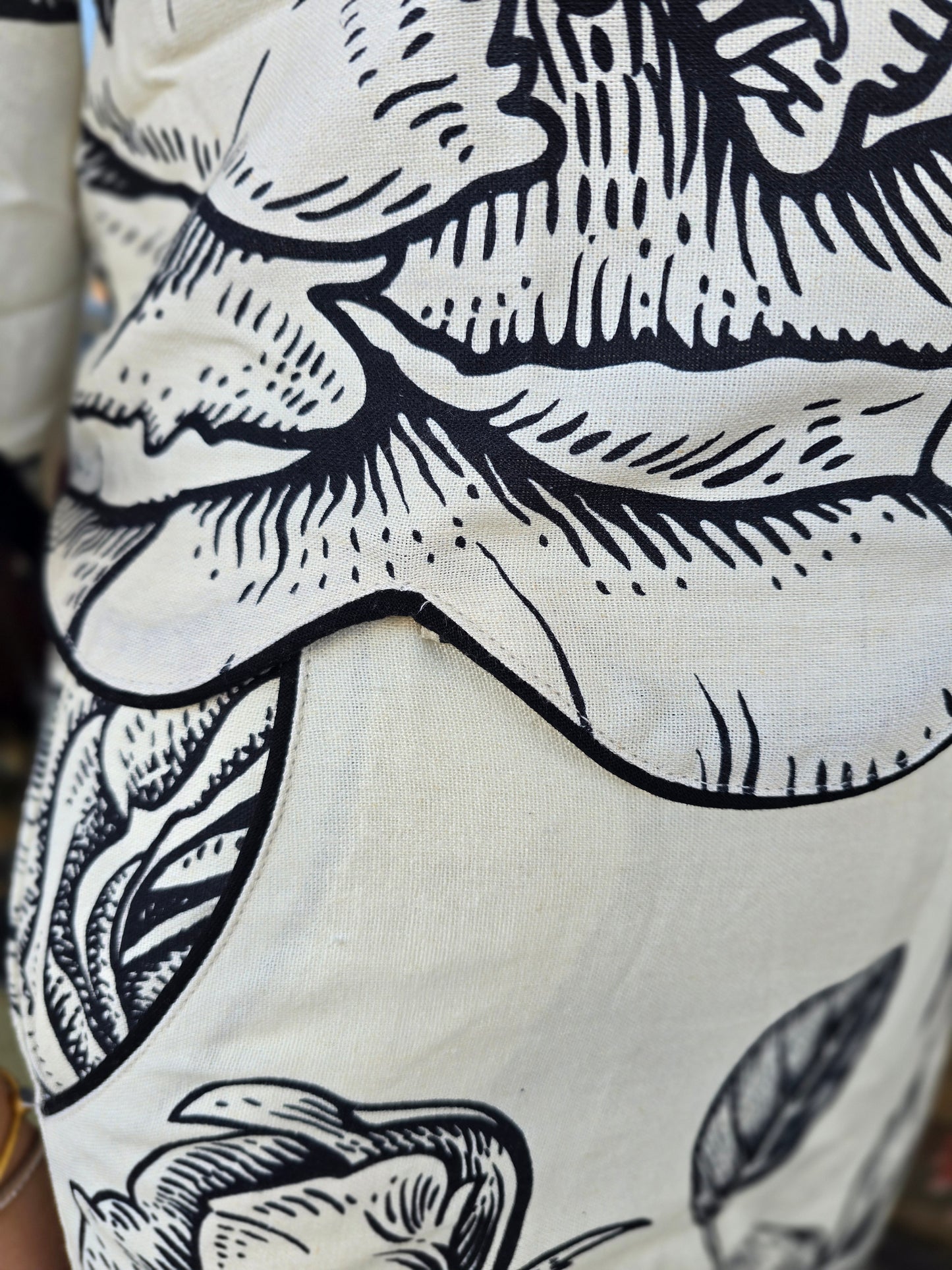 Floral Print Wide Leg Cropped Silhouette Pants